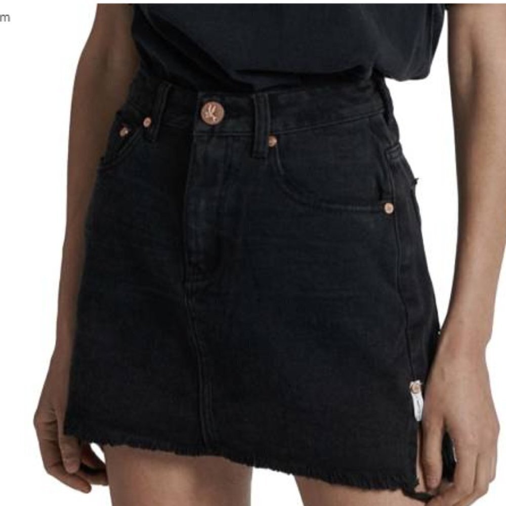 One Teaspoon - ‘2020 Mini’Black denim skirt - Size 25